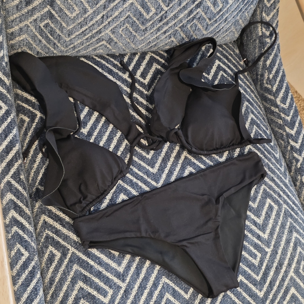 Malai Merry Blossom Bikini Set, Medium, Triangle Top in Black